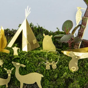 Décor « Mini Camping » pour plante en laiton doré