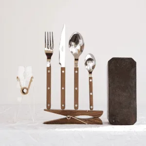 Set de 4 couverts de table modèle « Teck »