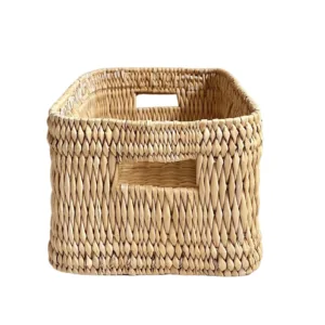 Caisse de rangement en paille