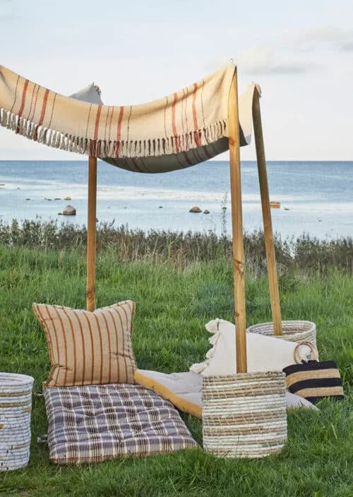 Housse de coussin en lin à rayures sable et moutarde Madam Stoltz