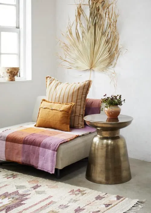 Housse de coussin en lin à rayures sable et moutarde Madam Stoltz