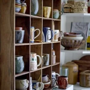 Etagère en bois recyclé, tablette à 16 casiers « Tilo » Bloomingville