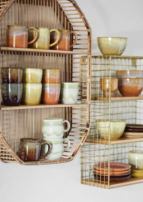 Etagère métallique en laiton doré et bois de manguier - Madam Stoltz