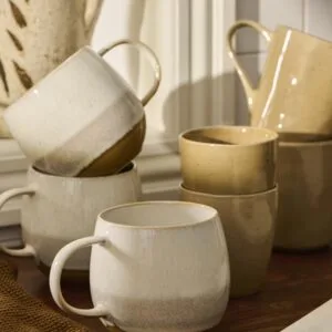 Mug en grès à motif moutarde avec anse – Ib Laursen