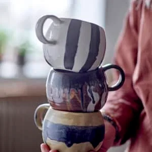 Mug « Serina » à rayures blanches et noires – Bloomingville