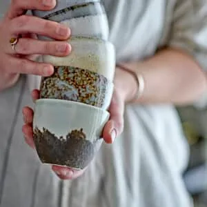 Tasse en grès émaillé gris « Paula » – Bloomingville