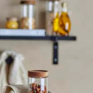 Pot en verre avec couvercle en bois « Kauna » Bloomingville – 2 tailles