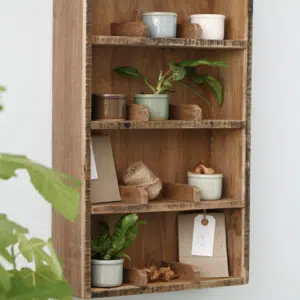 Étagère murale en bois – 4 tablettes, 12 compartiments – Ib Laursen