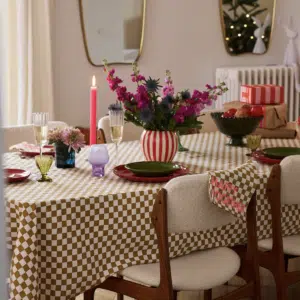 Nappe en coton à motif damier caramel – Rose in April