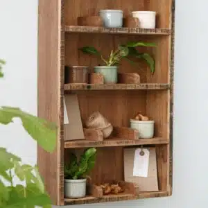 Étagère murale en bois – 4 tablettes, 12 compartiments – Ib Laursen
