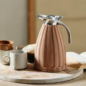 Pichet thermos « Tincan » en rotin tressé – Twicy Store