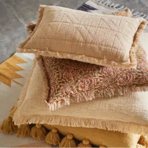 Housse de coussin imprimée à franges miel, rose et vert – Twicy Store