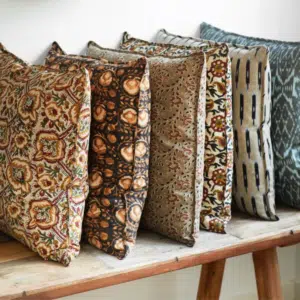Housse de coussin imprimée beige, tomate et vert – Twicy Store