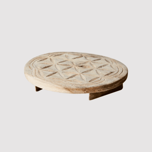 Plateau rond sur pieds en bois sculpté "Treasure" - Twicy Store