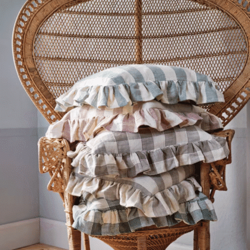 Housse de coussin à volants beige et crème "Ida" - Twicy Store