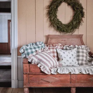 Housse de coussin à volants beige et crème « Ida » – Twicy Store