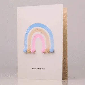 Carte « Hello Little One » arc-en-ciel et pompons | Twicy Store