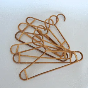 Cintre en rotin vintage – fabrication Française, Élégance bohème pour penderie & décoration | Twicy Store