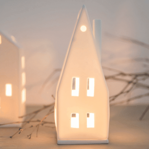 Maison photophore en porcelaine avec toit pointu - 20 cm | Twicy Store