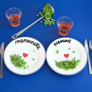 Assiette plate “Mamounette” avec filet bleu et cœur rouge | Twicy Store