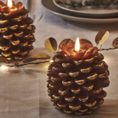 Bougie LED "Pomme de pin" dorée - 12,5 cm, Décoration lumineuse de Noël | Twicy Store