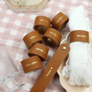 Ronds de serviette en cuir à message « Mama, Daddy, Trésor et Bichette » | Twicy Store