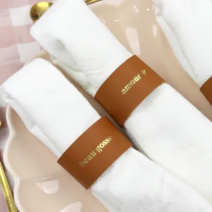 Ronds de serviette en cuir à message « Mama, Daddy, Trésor et Bichette » | Twicy Store