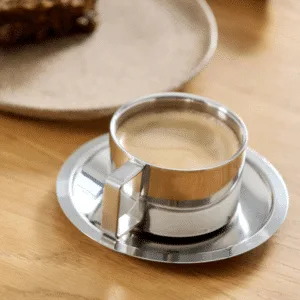 Tasse « Citrea » avec soucoupe – finition chromée | Twicy Store
