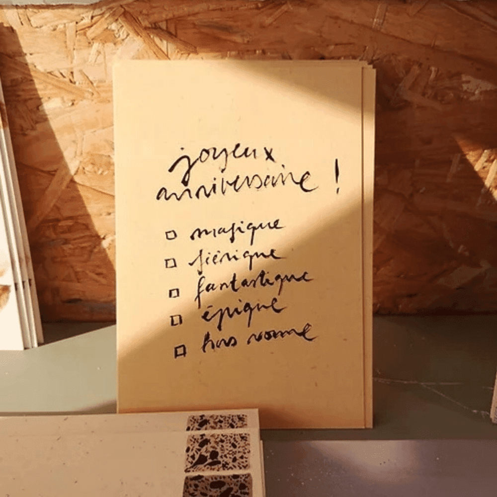 Carte d’anniversaire calligraphiée “Joyeux anniversaire” | Twicy Store
