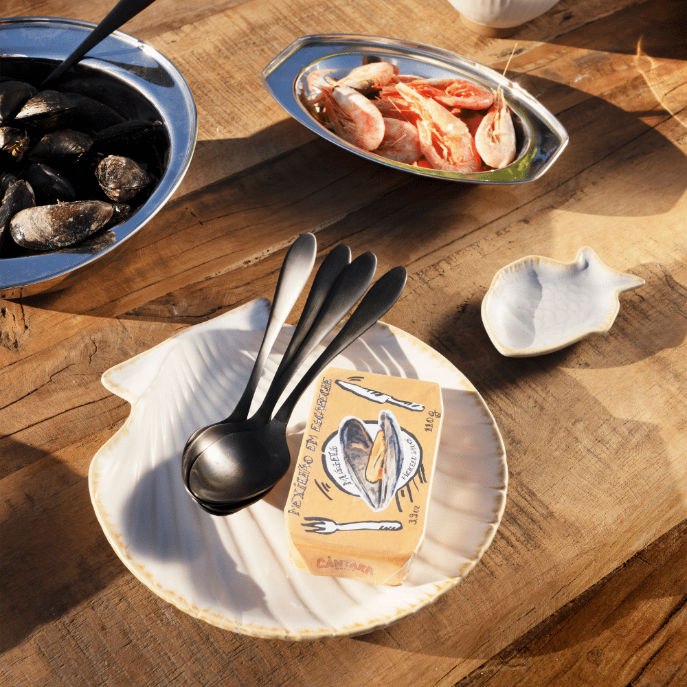 Assiette coquillage en grès blanc cassé | Twicy Store