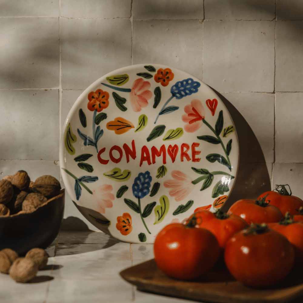 Assiette artisanale “Con Amore” peinte à la main | Twicy Store