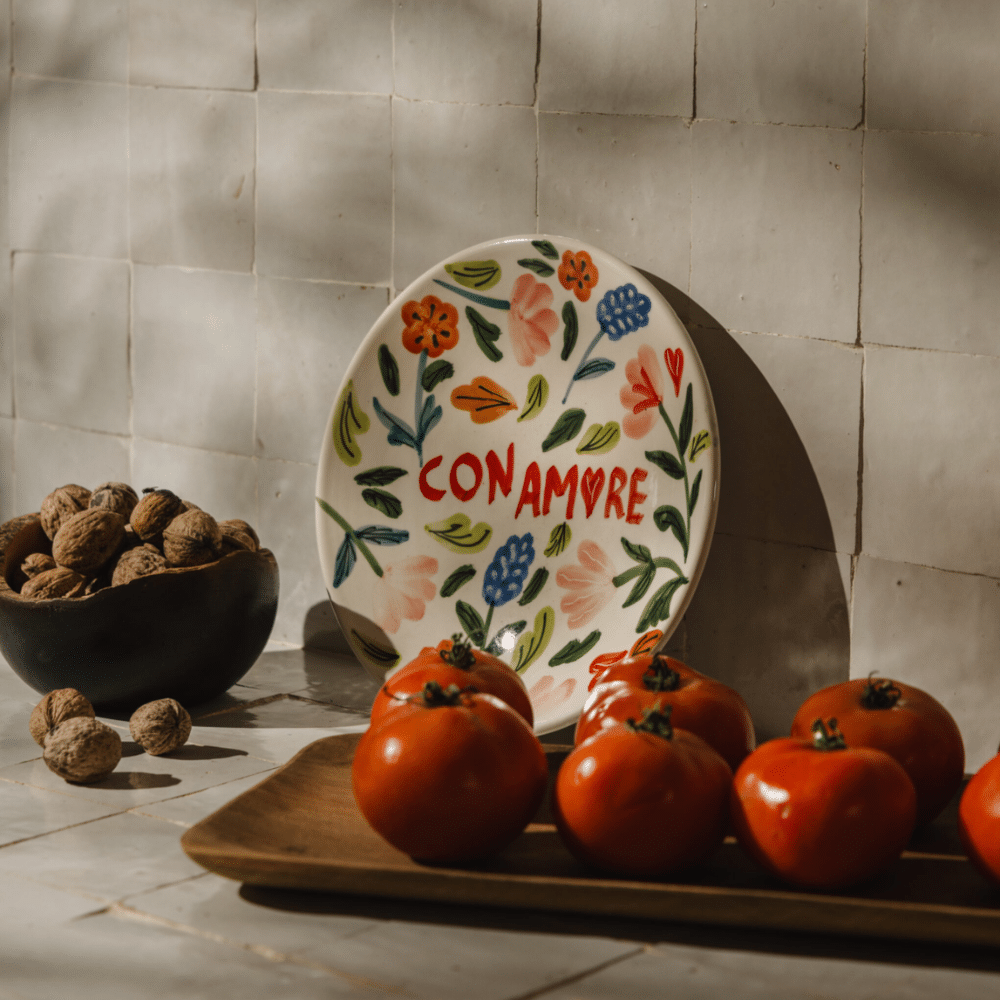 Assiette artisanale “Con Amore” peinte à la main | Twicy Store