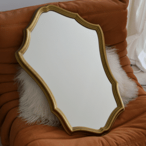 Miroir vintage doré à forme chantournée | Twicy Store